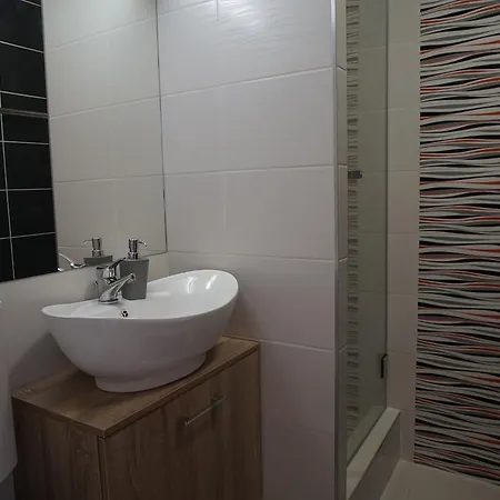 Apartament Golden Bridge *