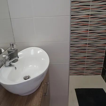 Apartament Golden Bridge *
